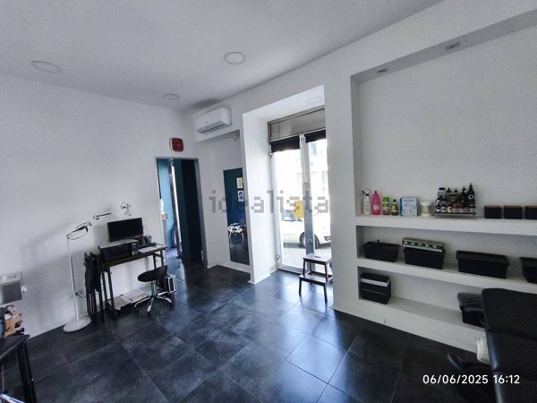 locale commerciale in affitto a San Sebastiano al Vesuvio