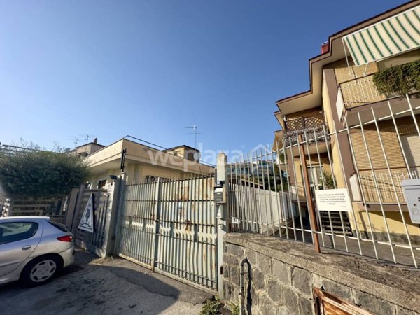locale commerciale in affitto a San Sebastiano al Vesuvio