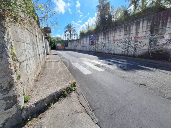 locale commerciale in affitto a San Sebastiano al Vesuvio