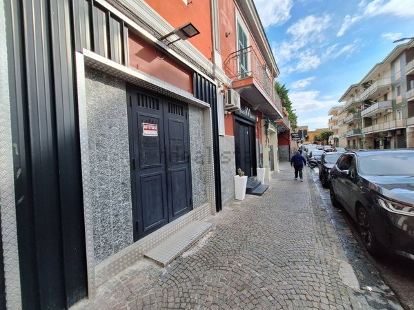 locale commerciale in affitto a San Sebastiano al Vesuvio