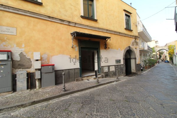 locale commerciale in affitto a Sant'Agnello