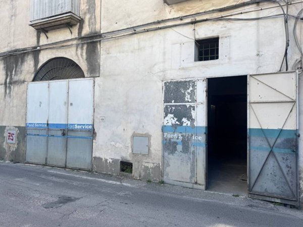 negozio in affitto a Sant'Agnello