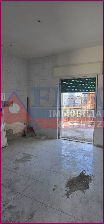 negozio in affitto a Sant'Anastasia