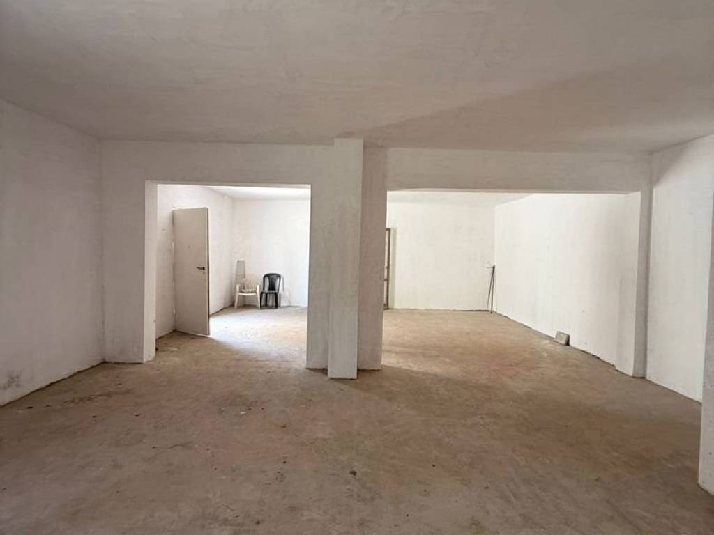 negozio in affitto a Sant'Anastasia