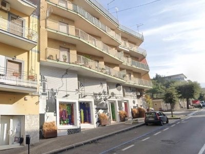 negozio in affitto a Sant'Anastasia