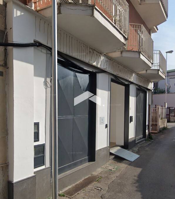 negozio in affitto a Sant'Anastasia