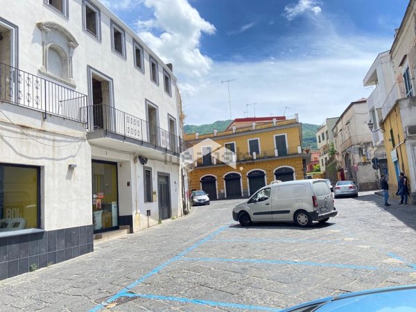 locale commerciale in affitto a Sant'Anastasia