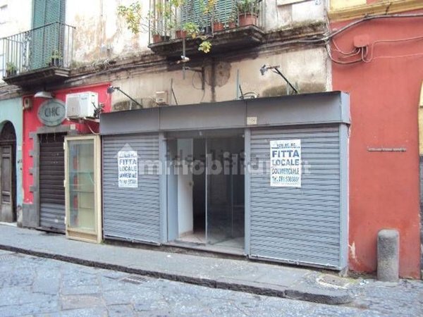 locale commerciale in affitto a Sant'Anastasia