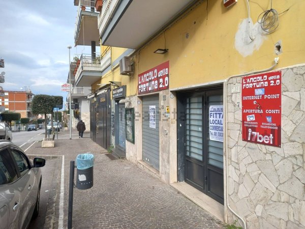 locale commerciale in affitto a Sant'Anastasia
