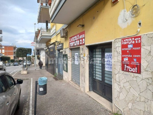 locale commerciale in affitto a Sant'Anastasia