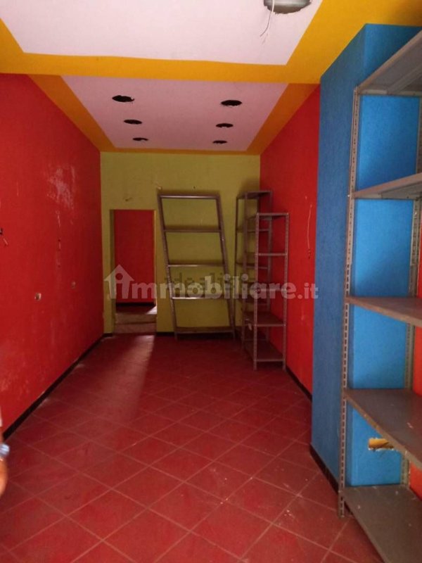 locale commerciale in affitto a Sant'Anastasia