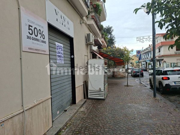 locale commerciale in affitto a Sant'Anastasia