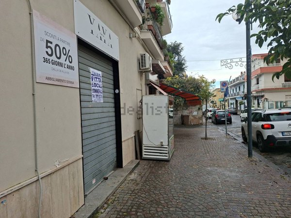 locale commerciale in affitto a Sant'Anastasia