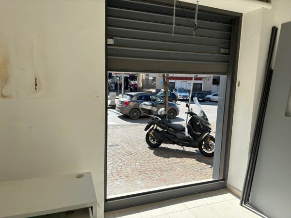 negozio in affitto a Sant'Anastasia