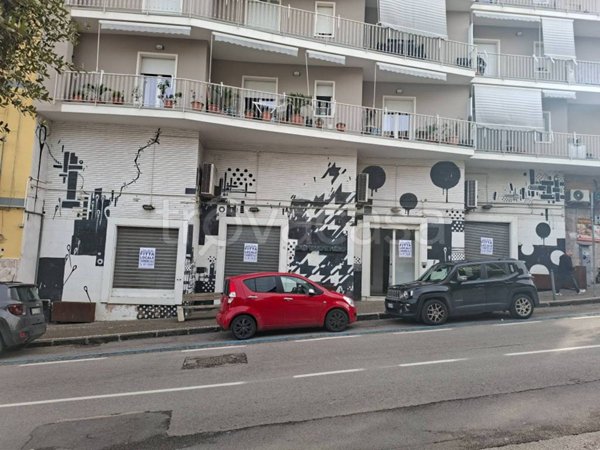 negozio in affitto a Sant'Anastasia