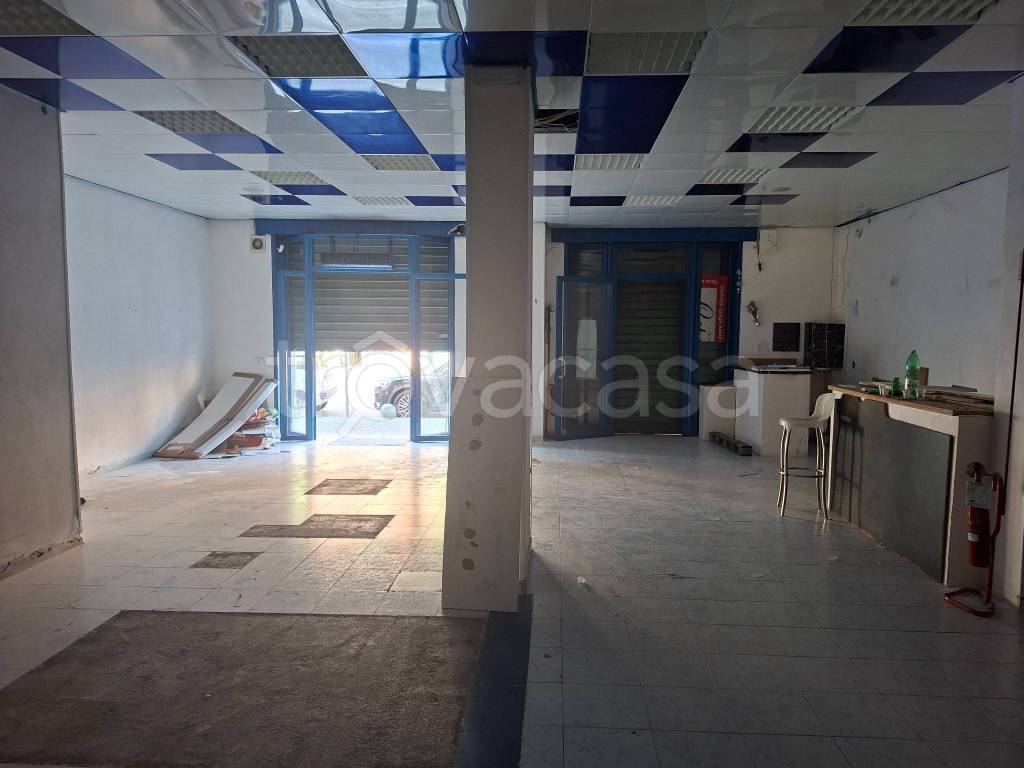 negozio in affitto a Sant'Anastasia