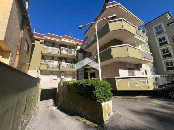 locale commerciale in affitto a Sant'Anastasia