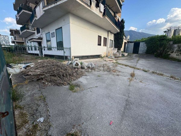 locale commerciale in affitto a Sant'Anastasia