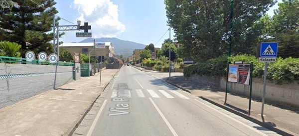 locale commerciale in affitto a Sant'Anastasia