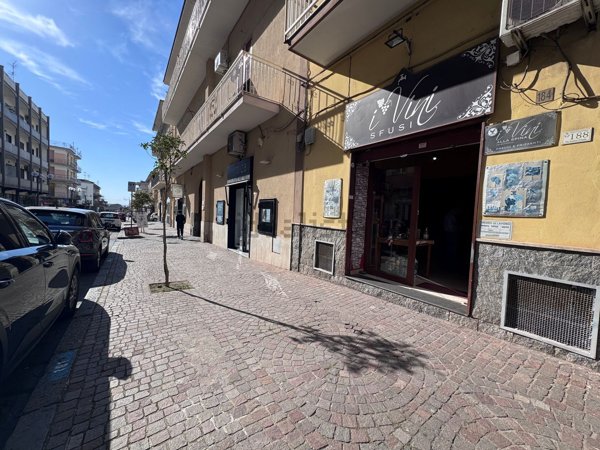 locale commerciale in affitto a Sant'Anastasia