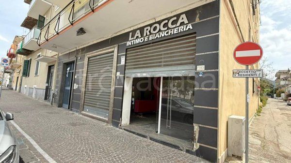 negozio in affitto a Sant'Anastasia