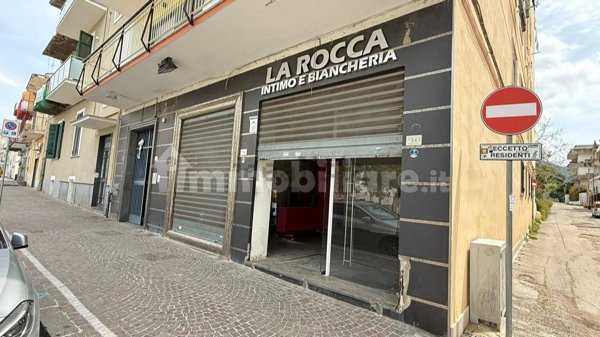locale commerciale in affitto a Sant'Anastasia