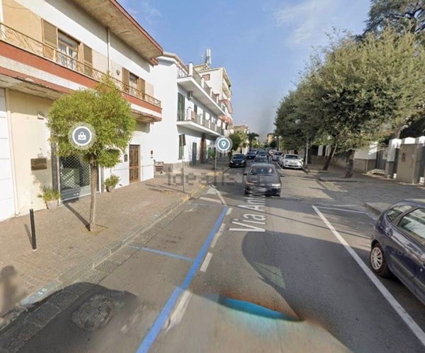 locale commerciale in affitto a Sant'Anastasia