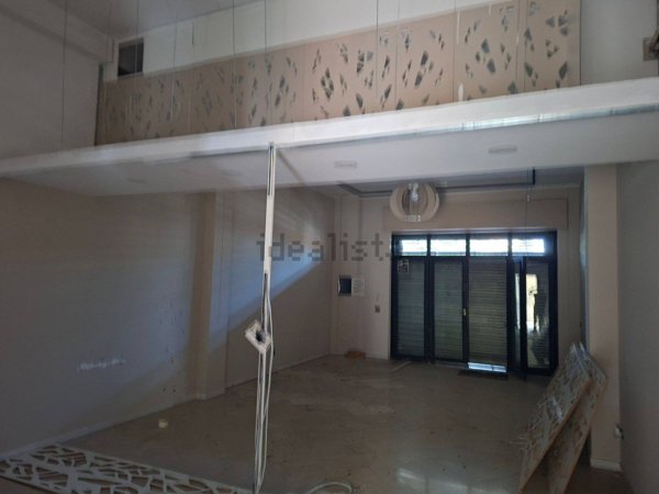 locale commerciale in affitto a Sant'Anastasia