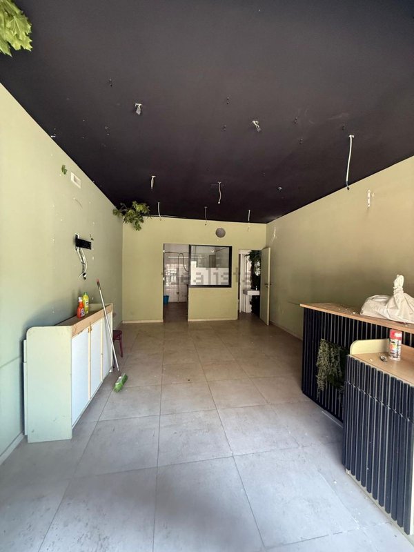 locale commerciale in affitto a Sant'Anastasia