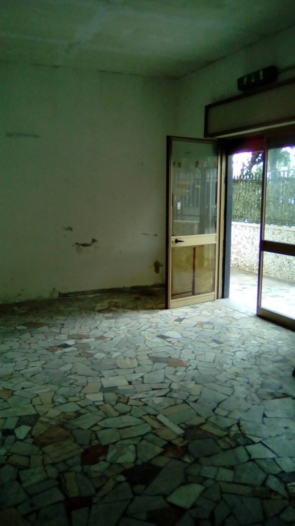 negozio in affitto a Sant'Antimo