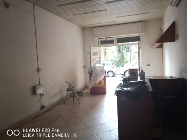 locale commerciale in affitto a Sant'Antimo