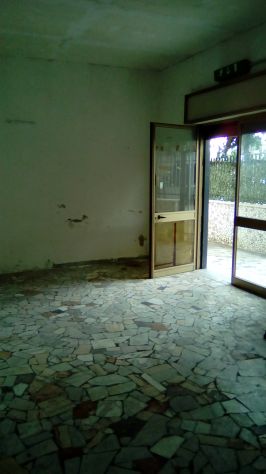negozio in affitto a Sant'Antimo