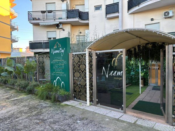 negozio in affitto a Sant'Antimo