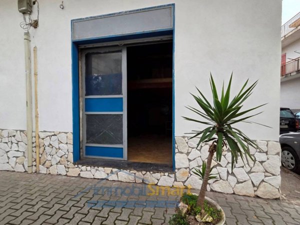locale commerciale in affitto a Sant'Antimo