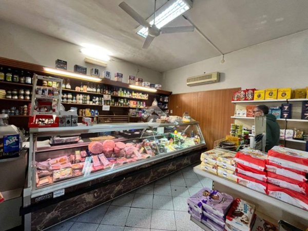 negozio in affitto a Sant'Antimo