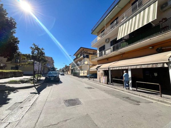 negozio in affitto a Sant'Antimo