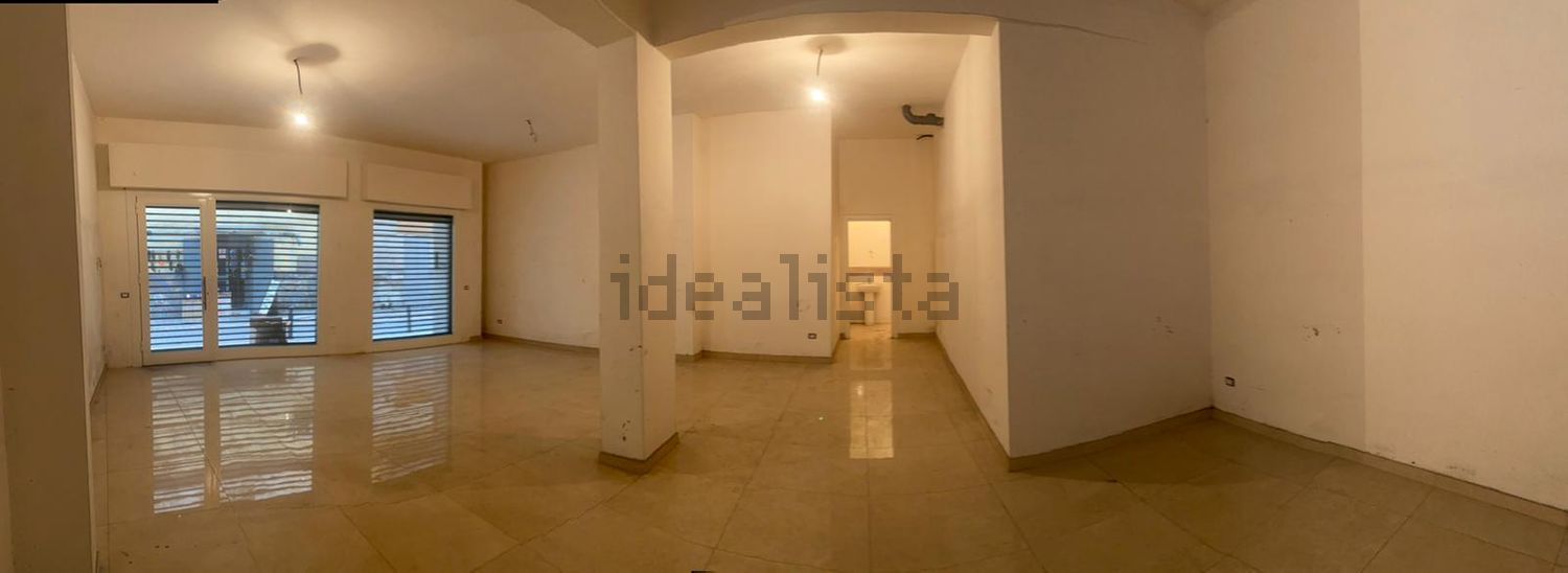 locale commerciale in affitto a Sant'Antimo