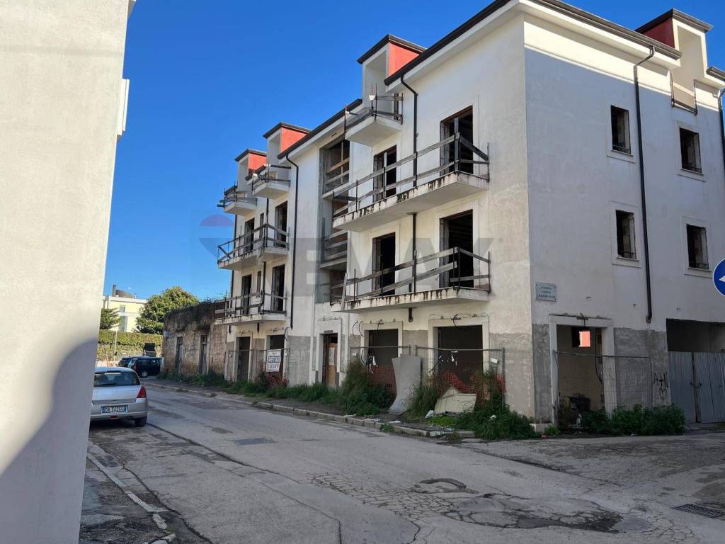 locale commerciale in affitto a Sant'Antimo