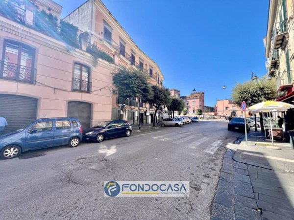 negozio in affitto a Sant'Antimo