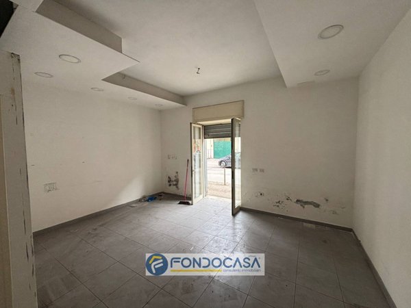 locale commerciale in affitto a Sant'Antimo