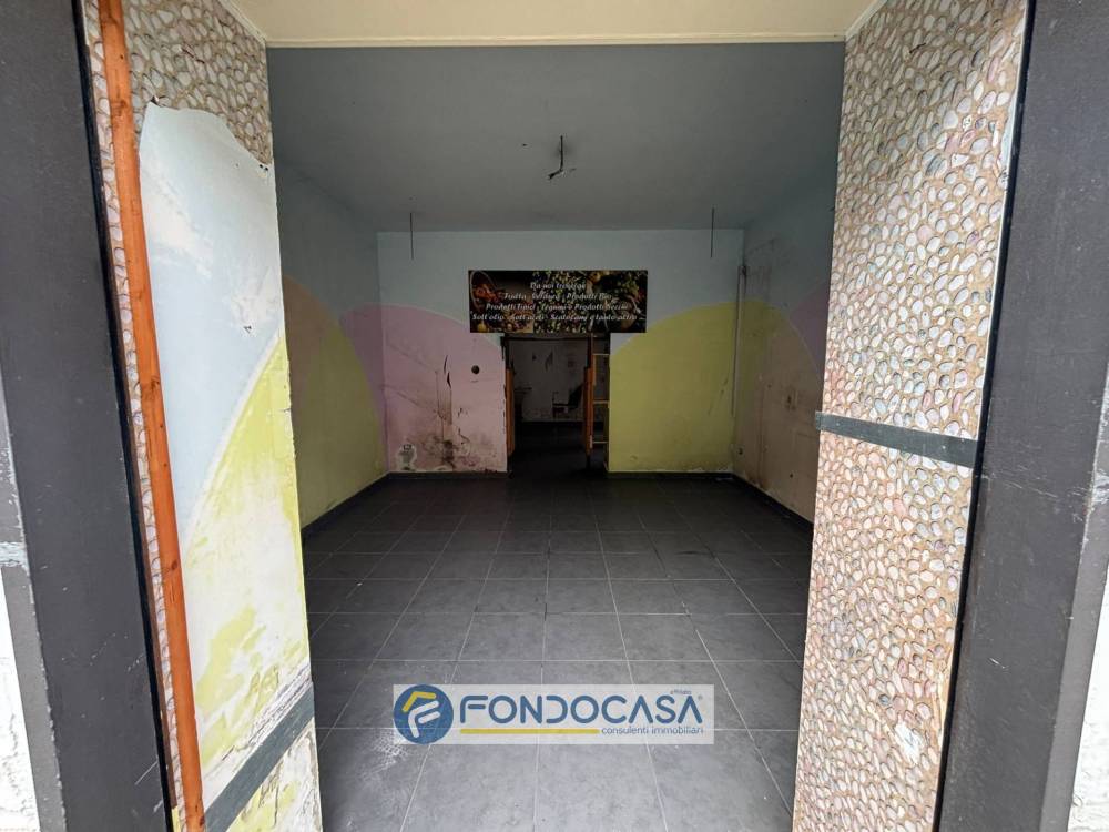 negozio in affitto a Sant'Antimo