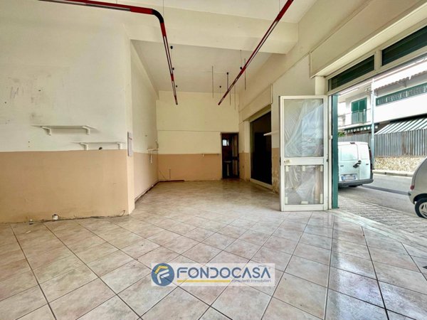locale commerciale in affitto a Sant'Antimo