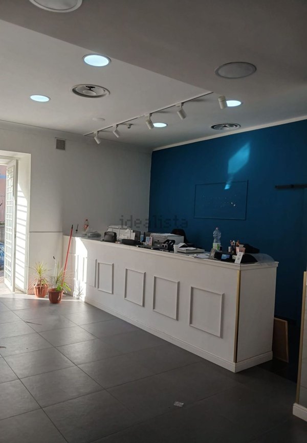locale commerciale in affitto a Sant'Antimo