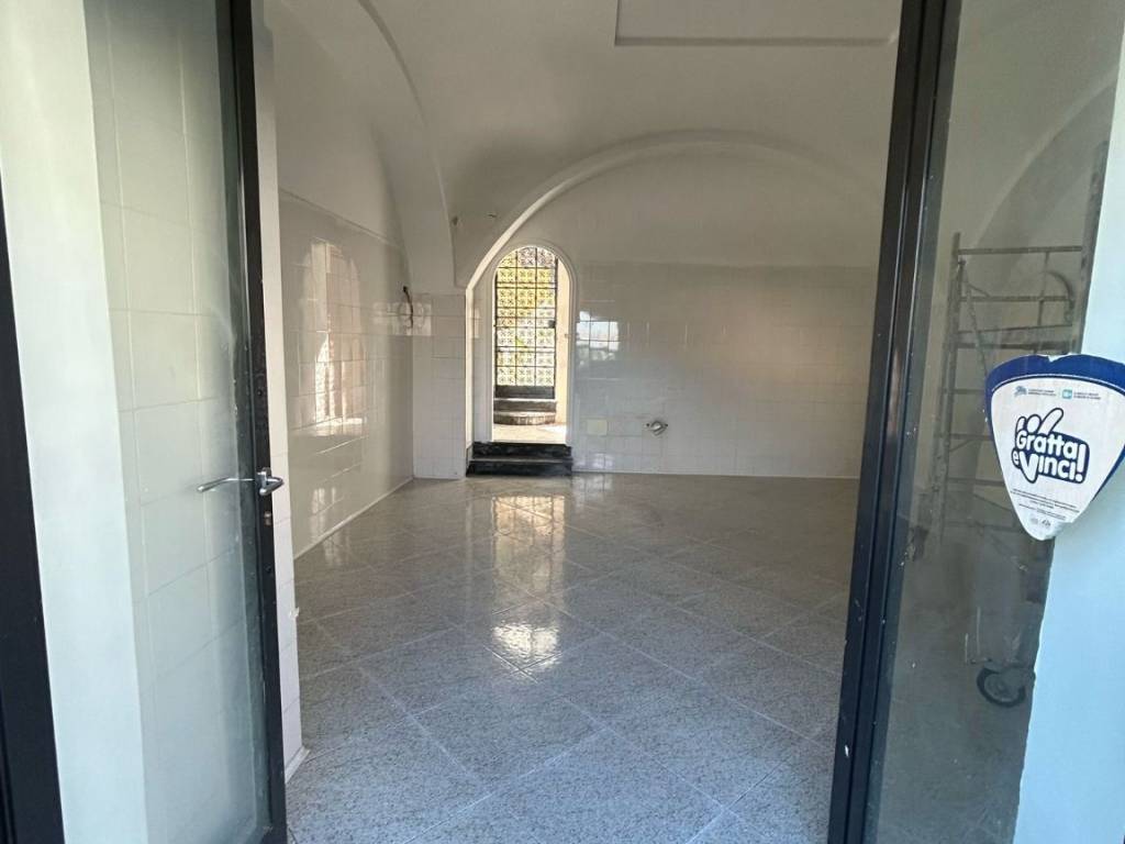 negozio in affitto a Sant'Antonio Abate