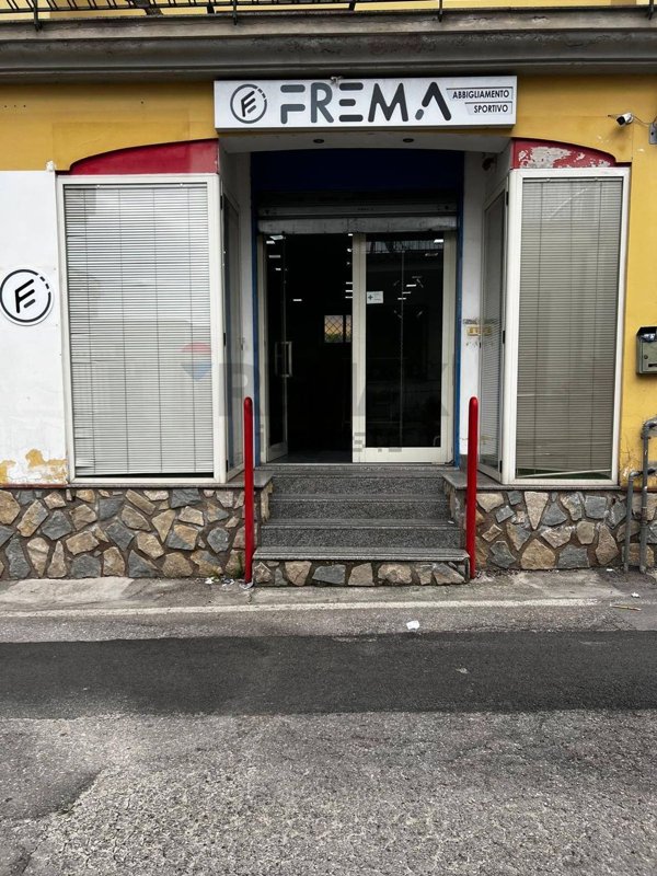 locale commerciale in affitto a Sant'Antonio Abate