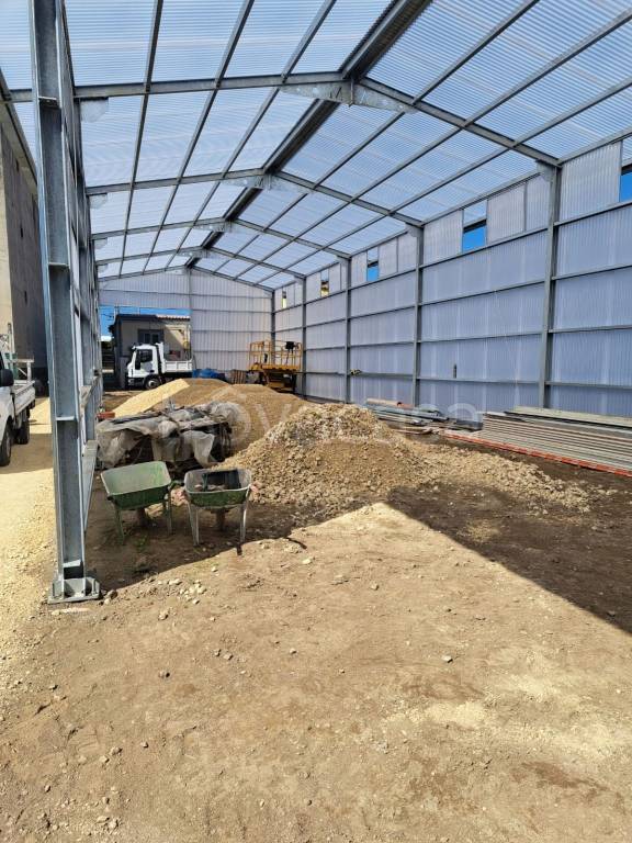 locale commerciale in affitto a Sant'Antonio Abate