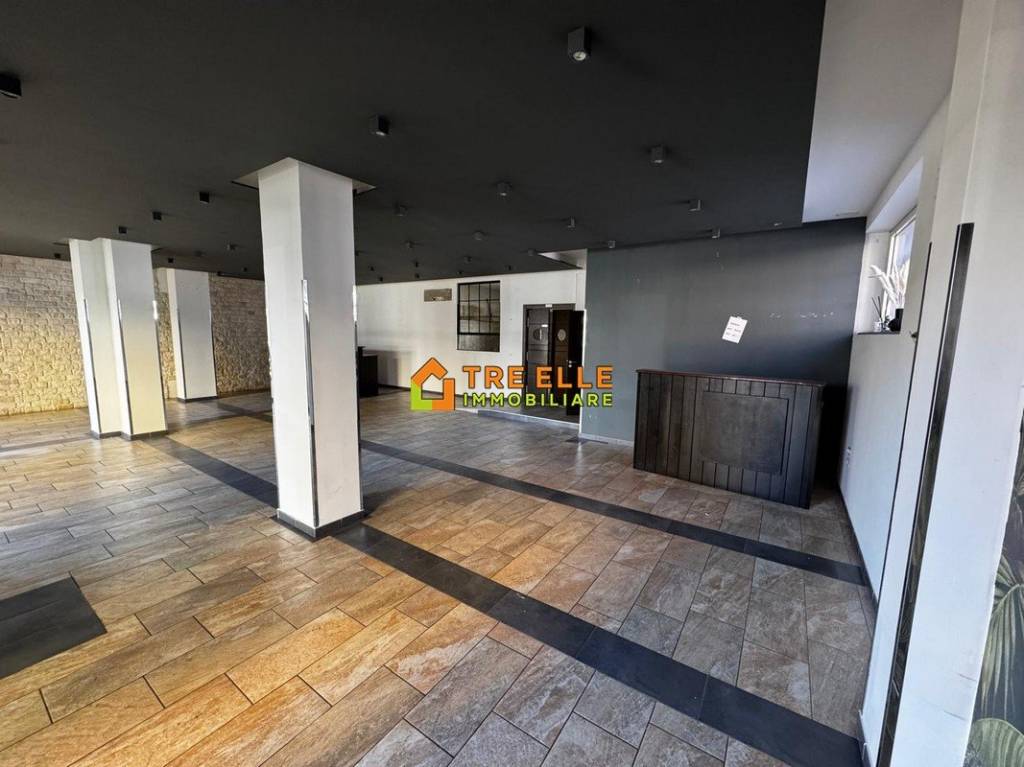 negozio in affitto a San Vitaliano