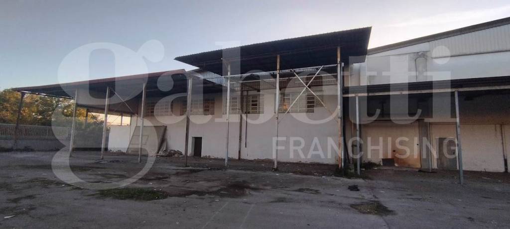 locale commerciale in affitto a San Vitaliano