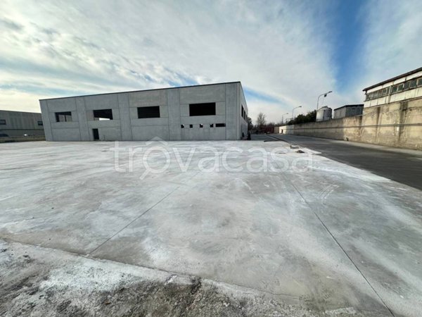 locale commerciale in affitto a San Vitaliano