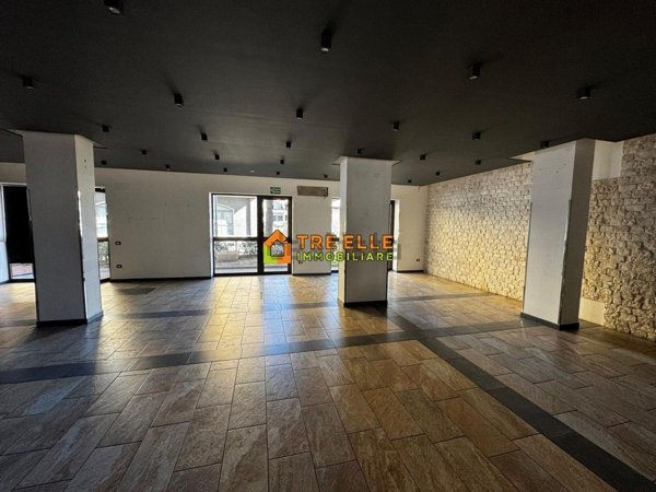 locale commerciale in affitto a San Vitaliano